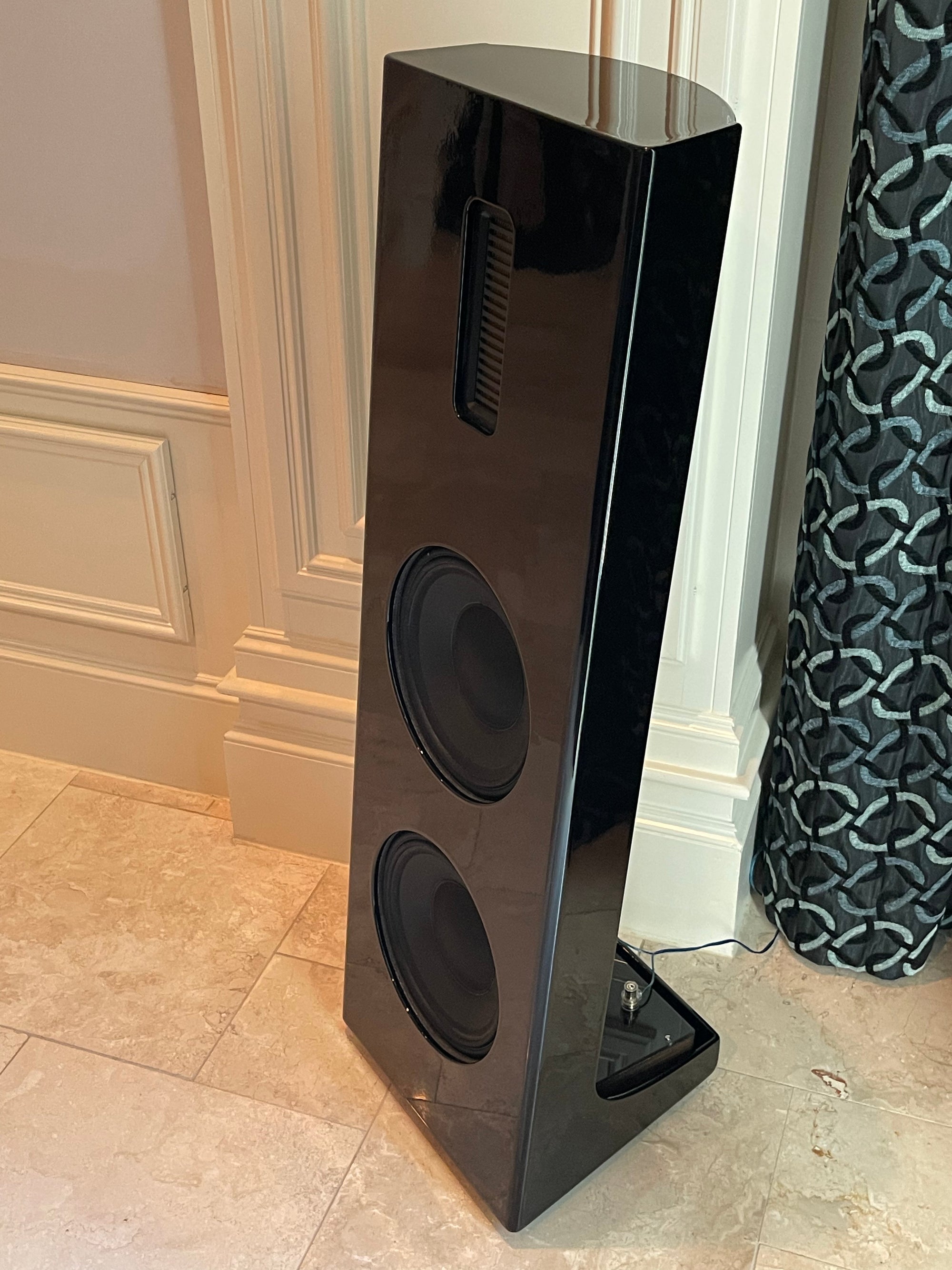 CryoTone Dipole Junior Speaker Pair