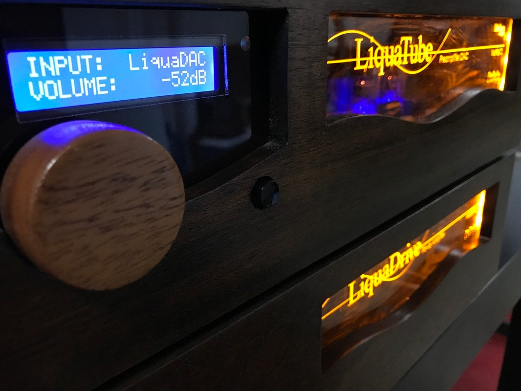LiquaTube Preamplifier - DAC 5670